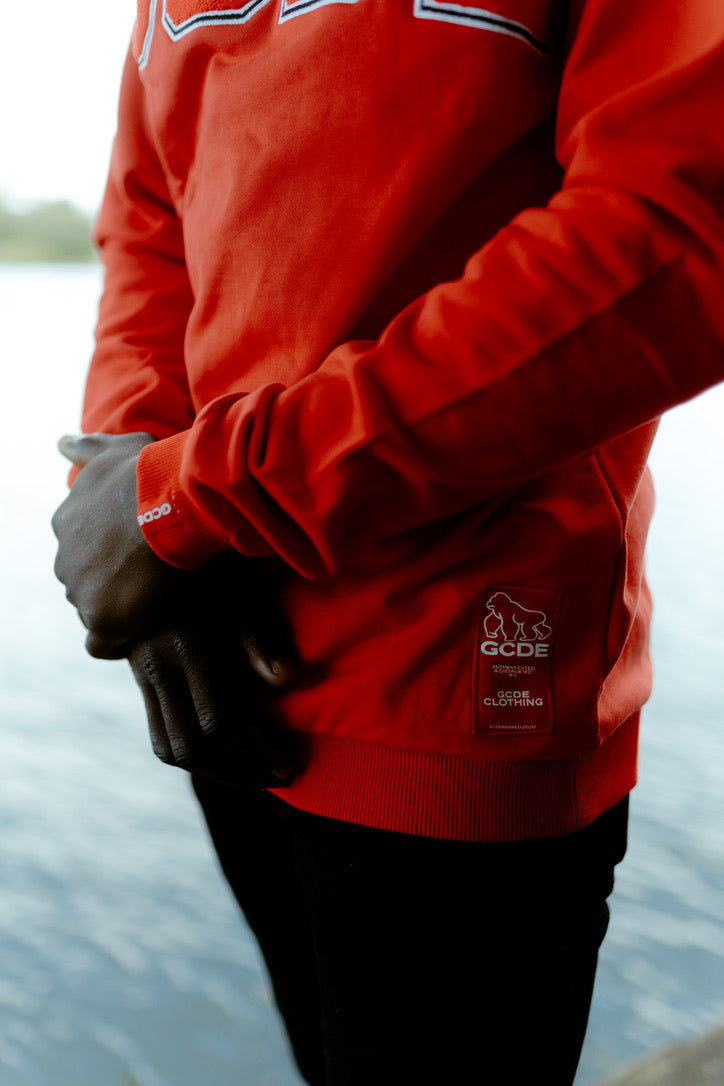 STAY GCDE CREWNECK JUMPER - RED